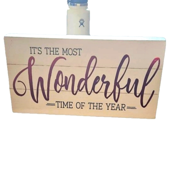 Hand Crafted Holiday Wall Decor Christmas Sign - Picture 8 of 14